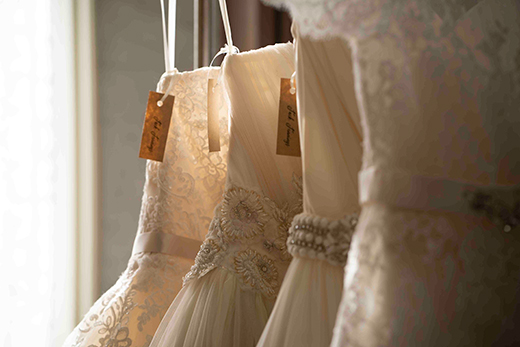 アールベルアンジェ堺,ドレス